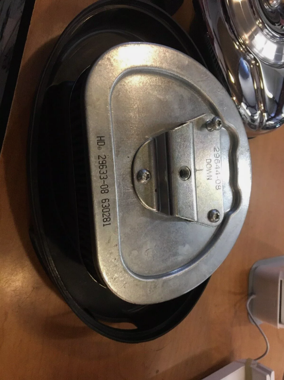 Air cleaner assembly